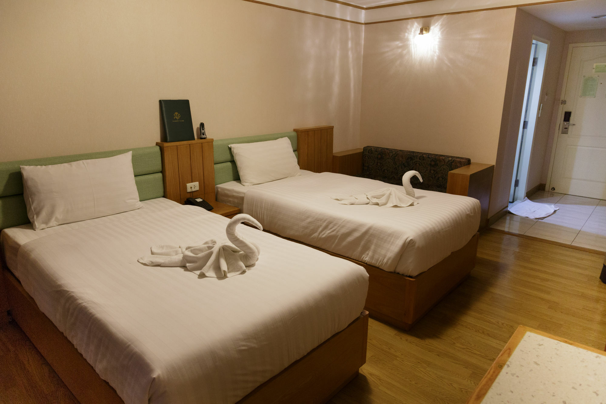 Roseate Ratchada Aparthotel Bangkok Buitenkant foto